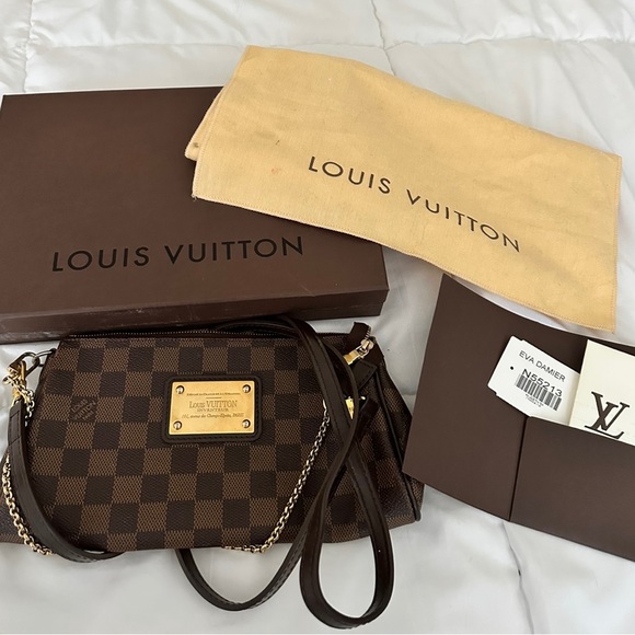 Louis Vuitton Handbags - Louis Vuitton Damier Ebene Eva Clutch